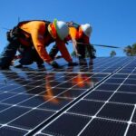 تمیز کردن پنل خورشیدی